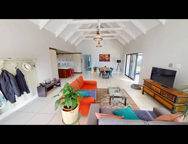 3 BEDROOM HOUSE FOR SALE IN BLUE MOUNTAIN VILLAGE